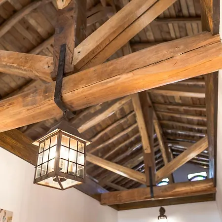 La Casa De Dos Rubios