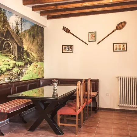 La Casa De Dos Rubios *