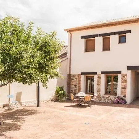 La Casa De Dos Rubios