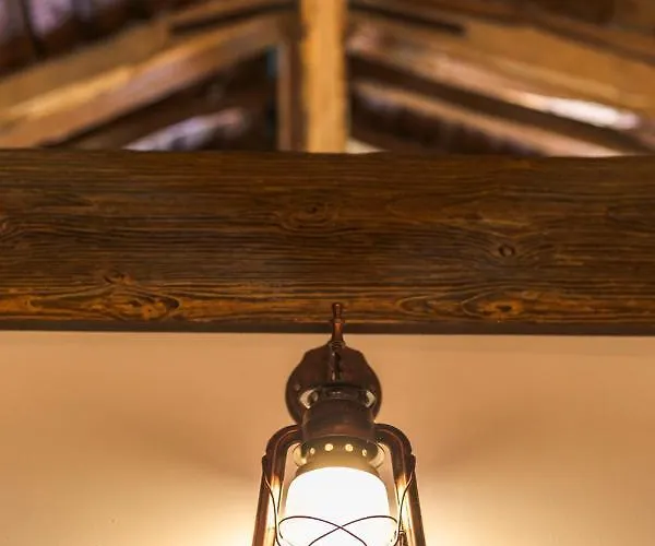 La Casa De Dos Rubios * Nava de la Asuncion