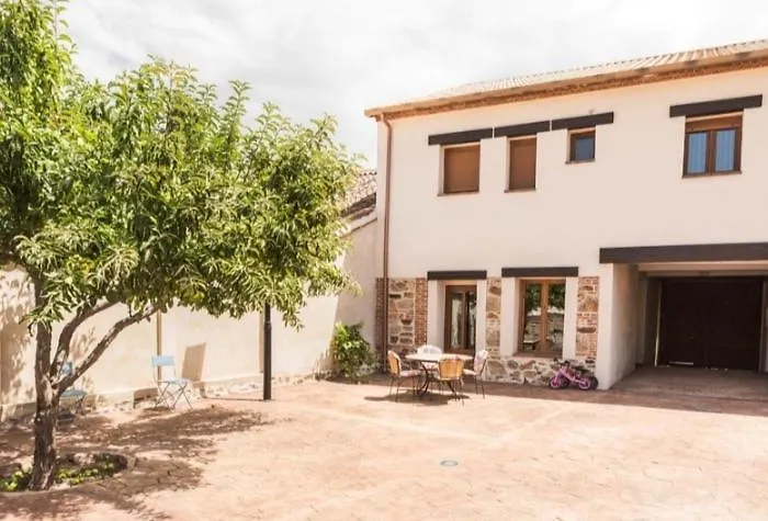 La Casa De Dos Rubios